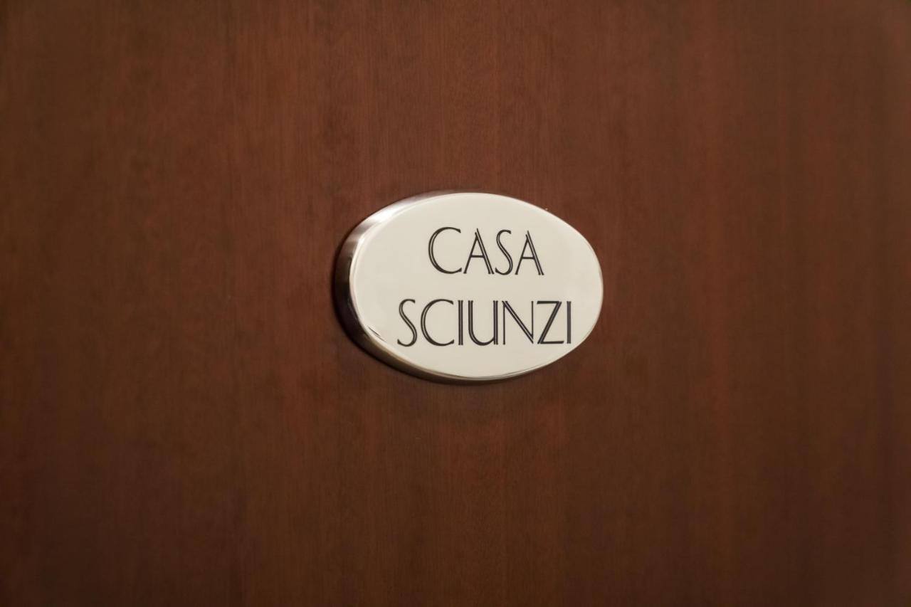 Casa Sciunzi - Elegant Guest House In Rome Termini Exterior photo